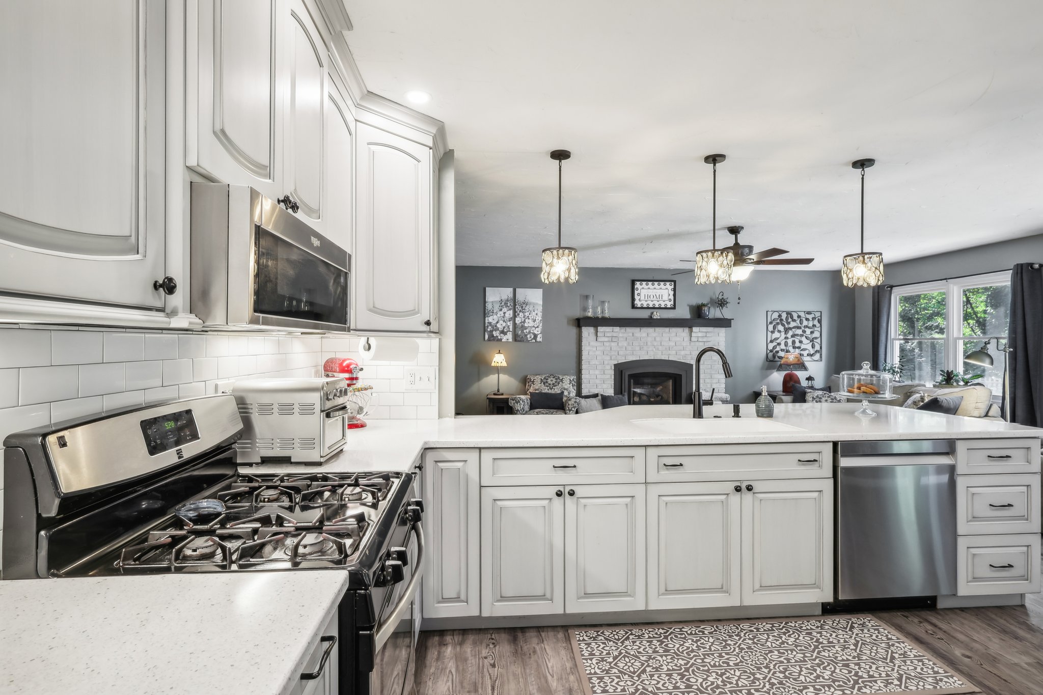 Beechersbrook Ln-020.jpg