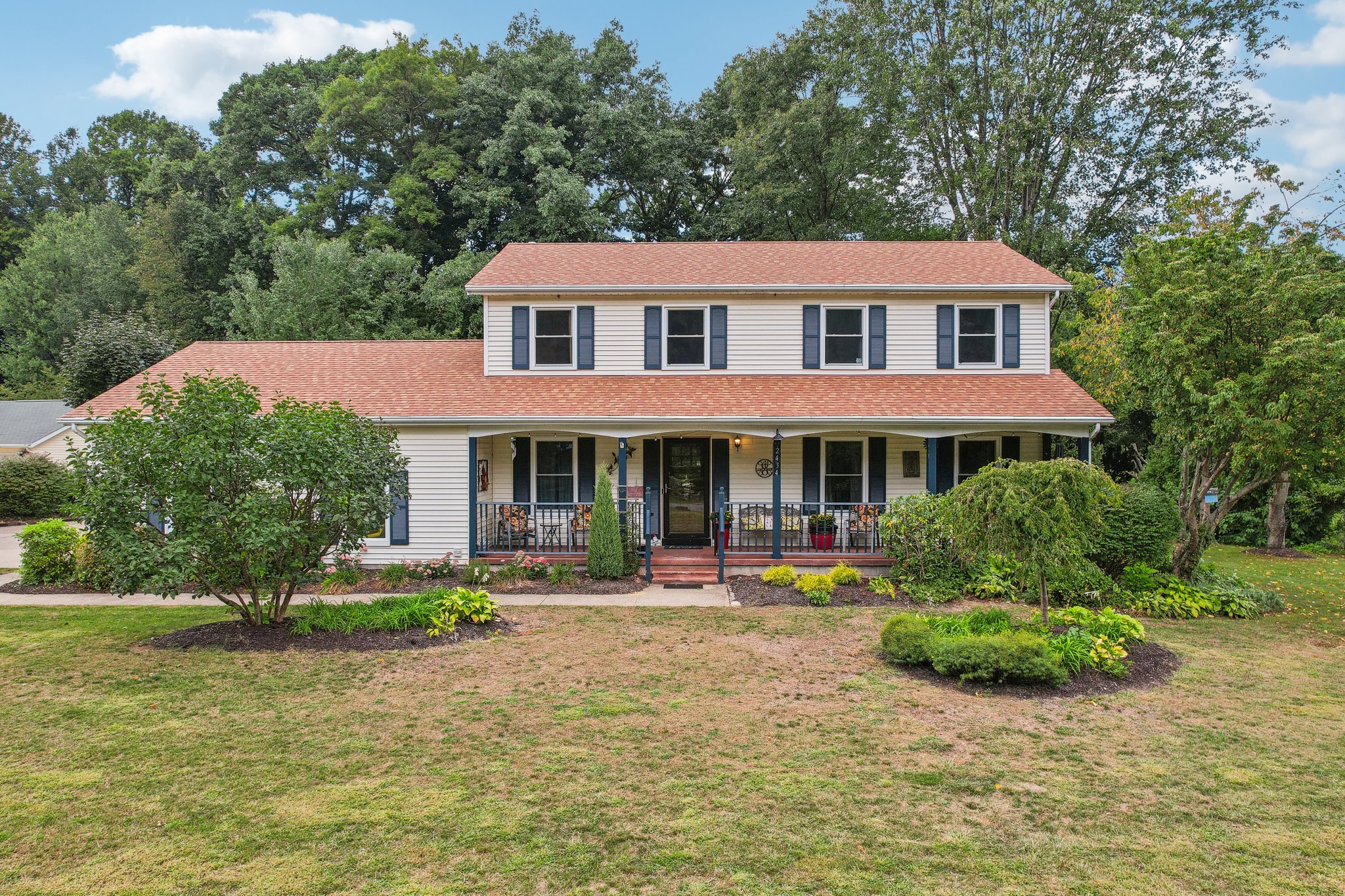 Beechersbrook Ln-065.jpg