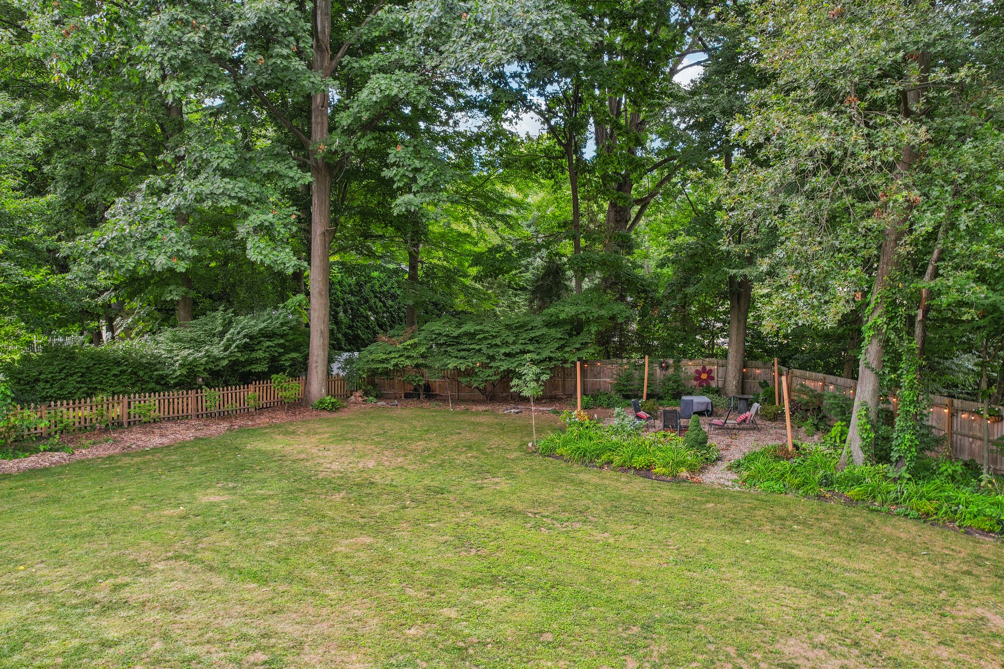 Beechersbrook Ln-072.jpg