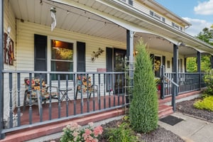 Beechersbrook Ln-003.jpg