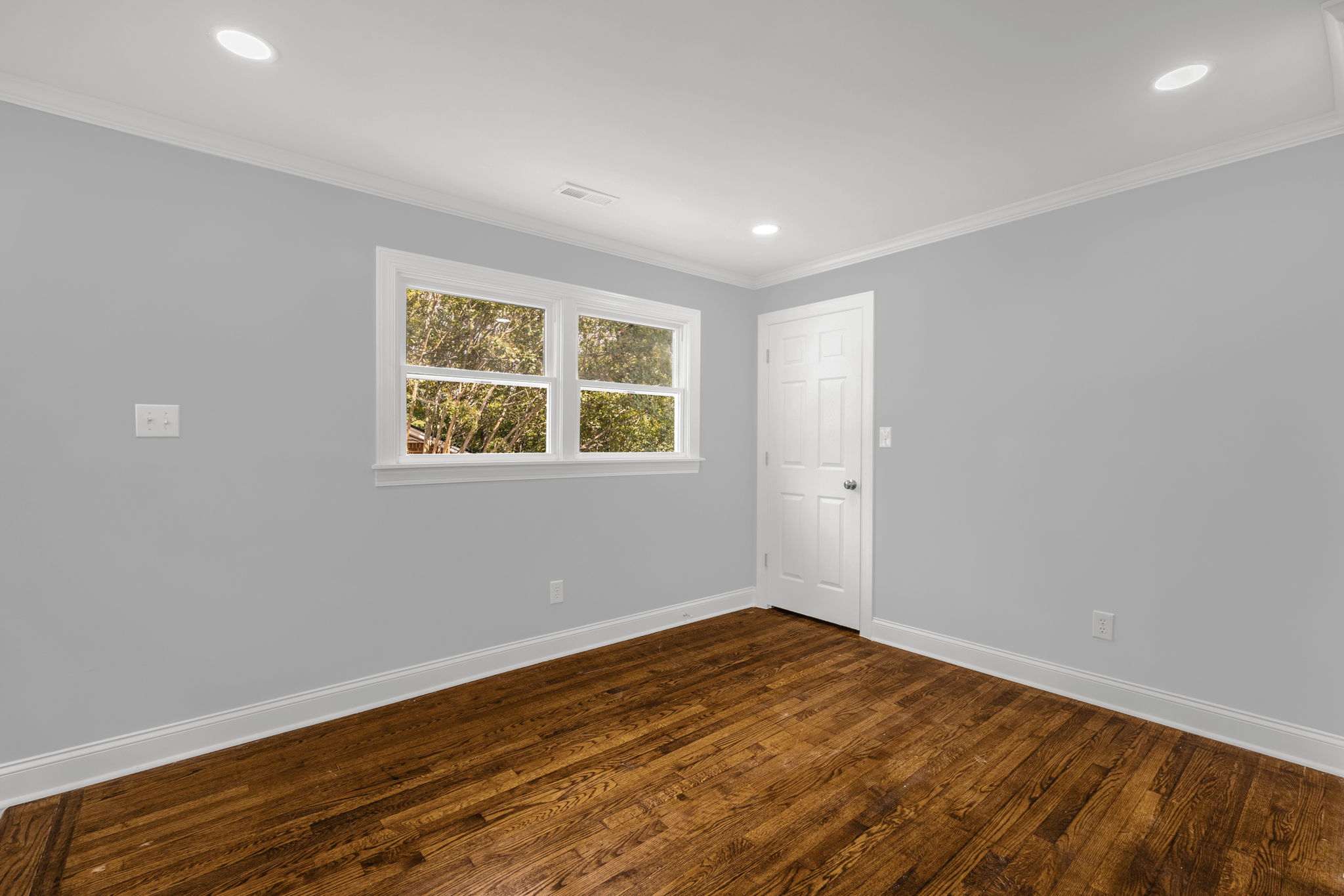 2434 Walkertown Rd-16