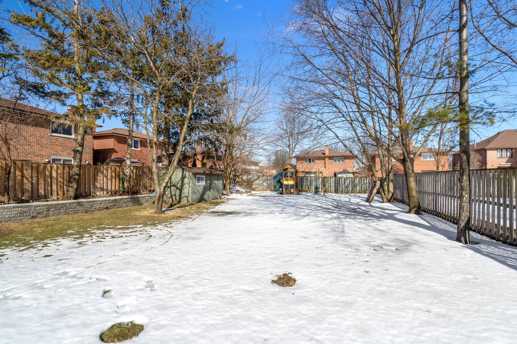 2435 Rosemary Dr, Mississauga, ON L5C 1X1 JT Home Tours