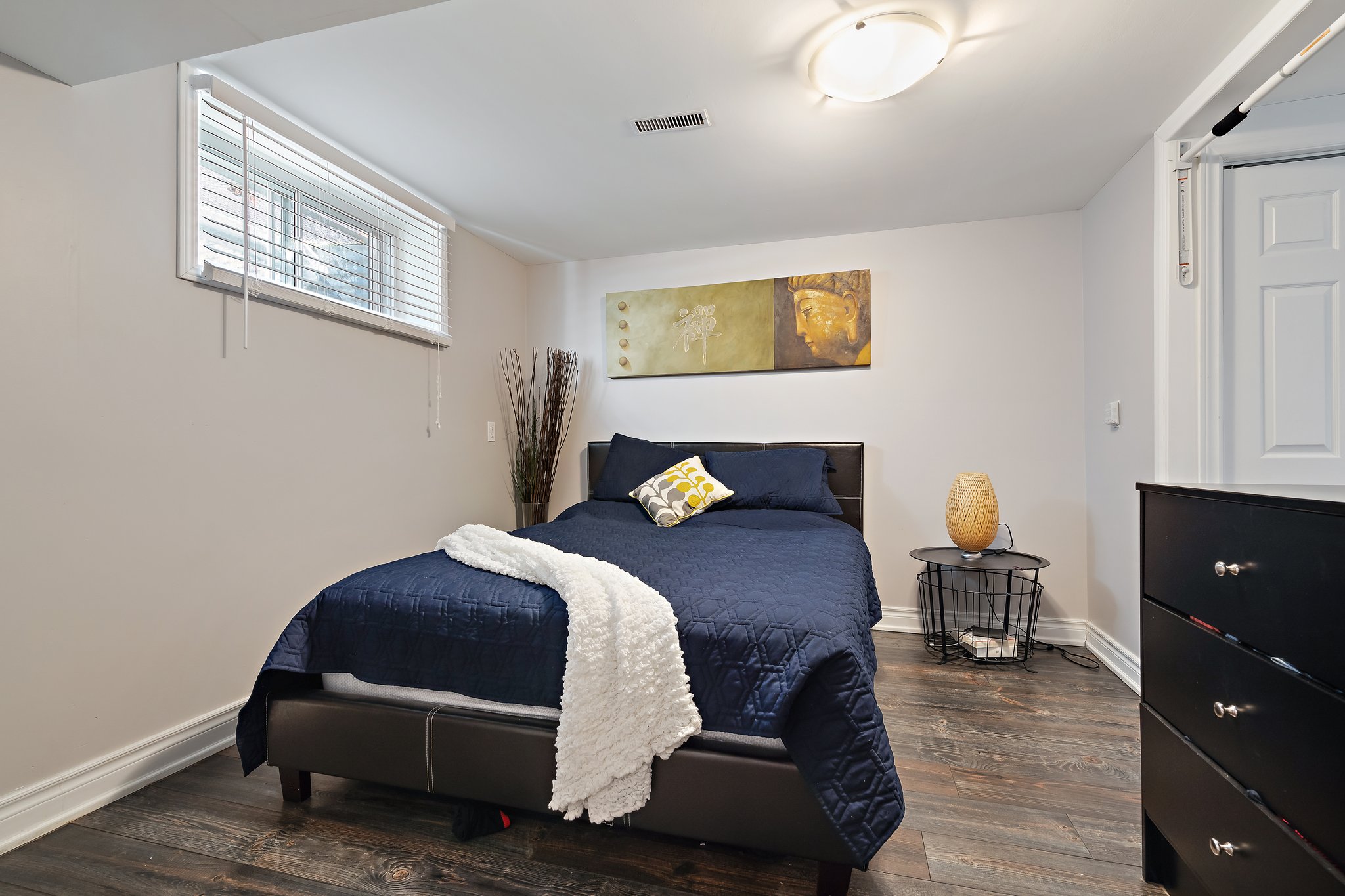 2435 Rosemary Dr, Mississauga, ON L5C 1X1 JT Home Tours