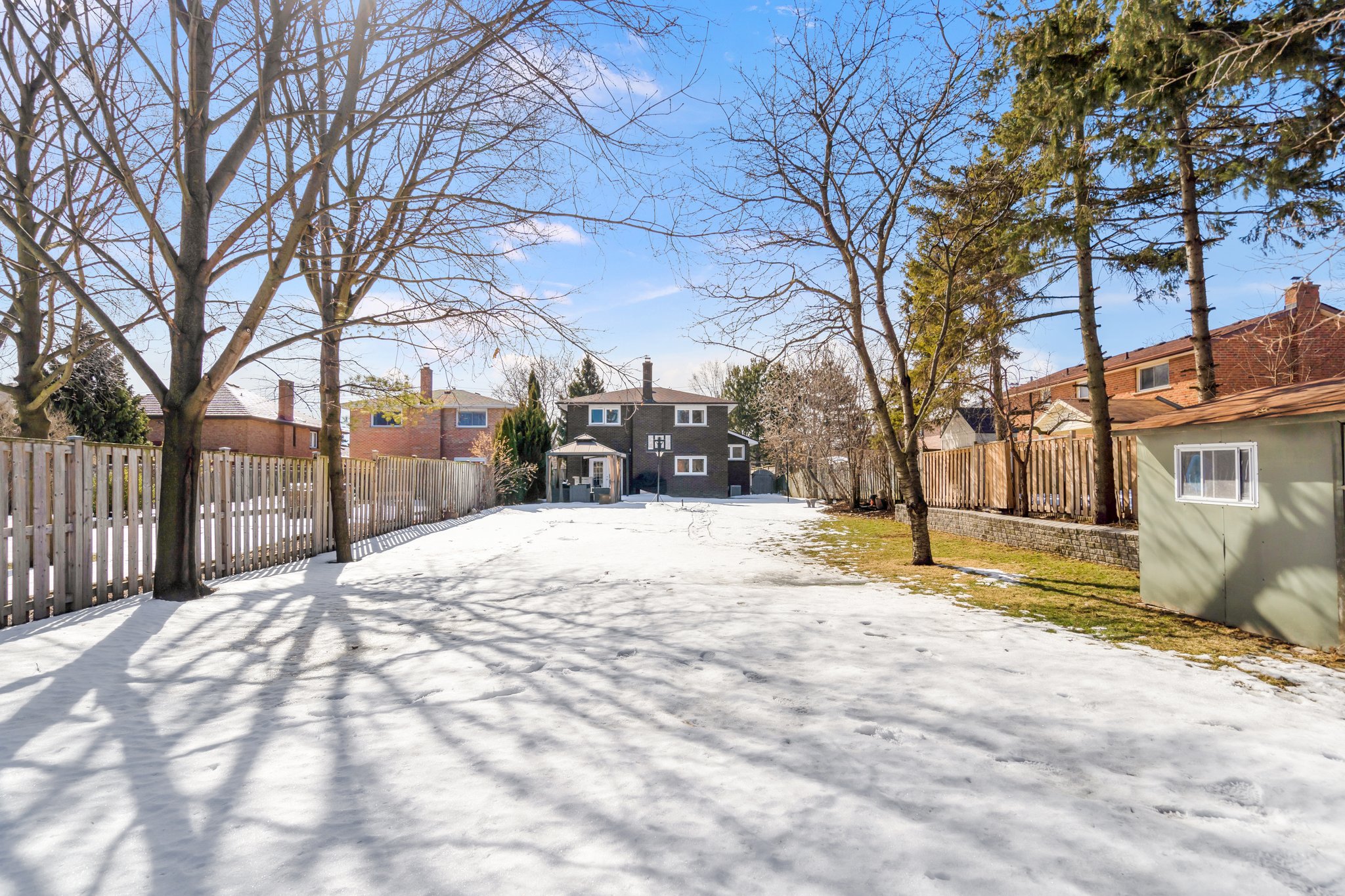 2435 Rosemary Dr, Mississauga, ON L5C 1X1 JT Home Tours