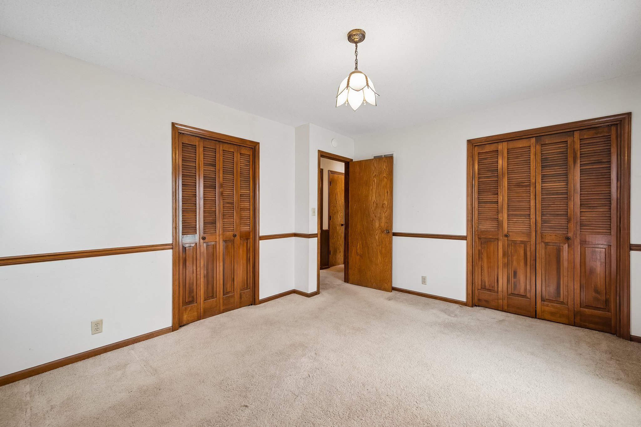 9018 - 24356 W 55th St_024.jpg