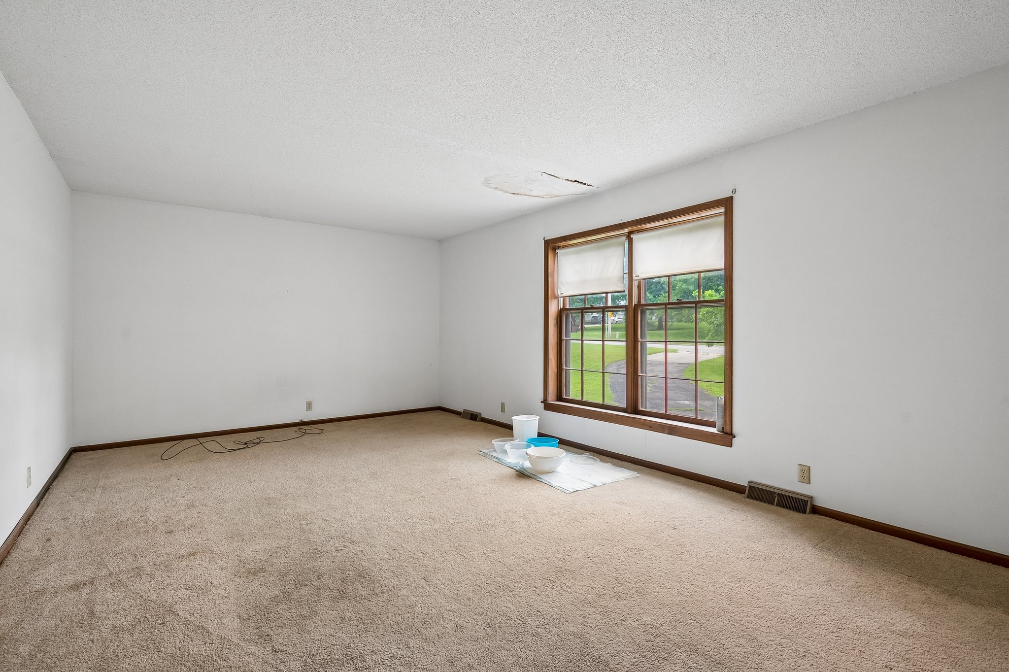 9018 - 24356 W 55th St_032.jpg