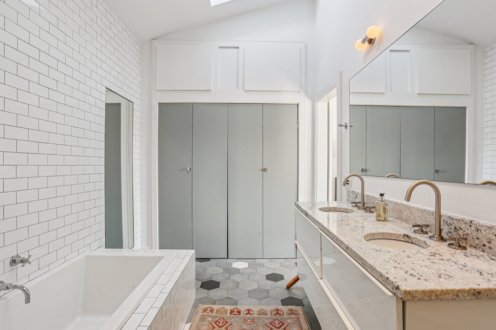 Eastland Ave-S1312-038.jpg