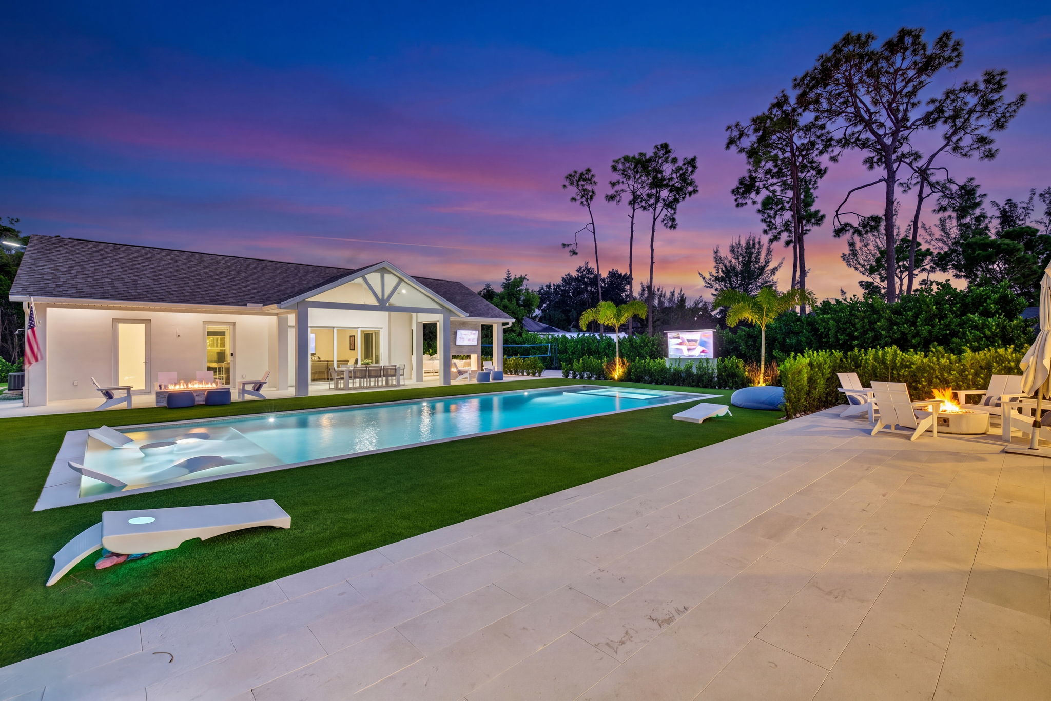 Pool Twilight 4