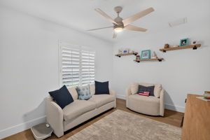 Family Room 1 of 2