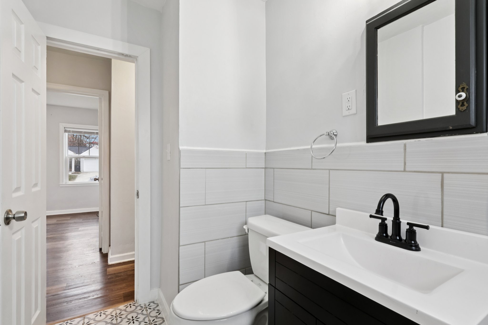 E Catawba Ave-S0112-019.jpg