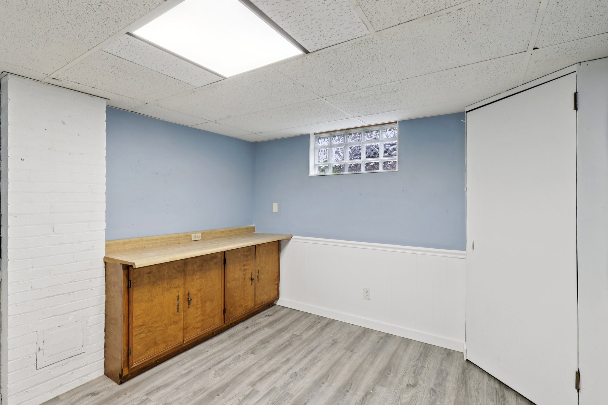 E Catawba Ave-S0112-033.jpg