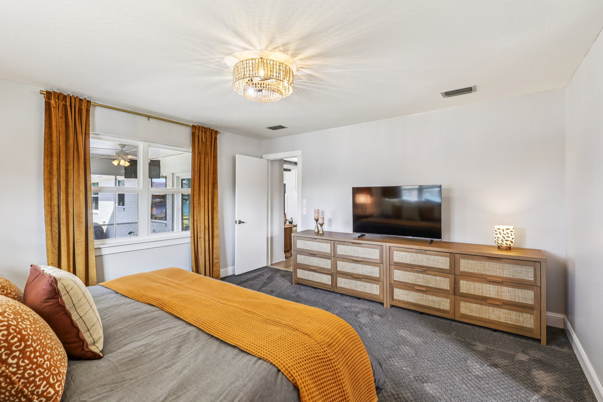 Jessie Lee Ct-S1802-034.jpg