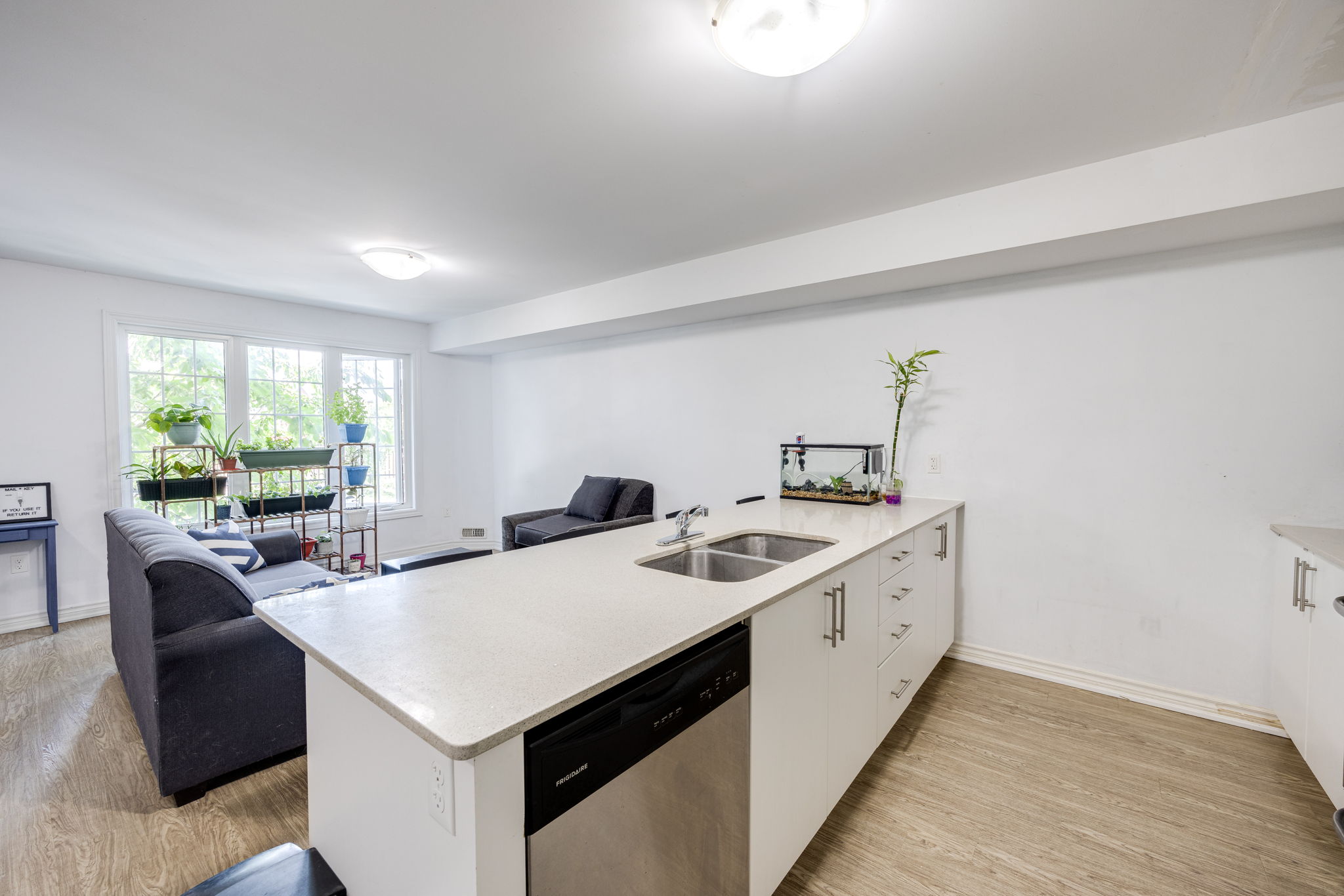 Barrie property showcase — delivered property photograph 10