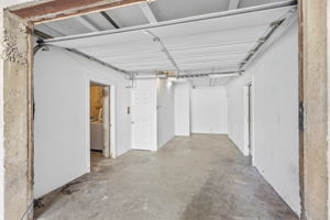  Photo 35