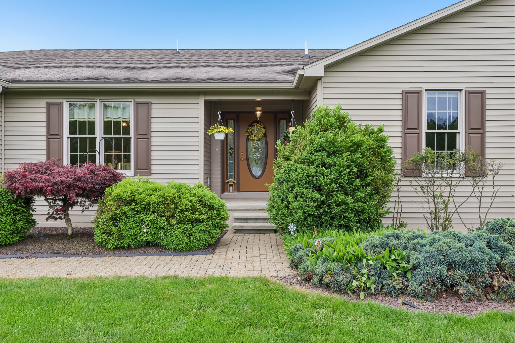 W Beechwood Rd-S2305-007.jpg