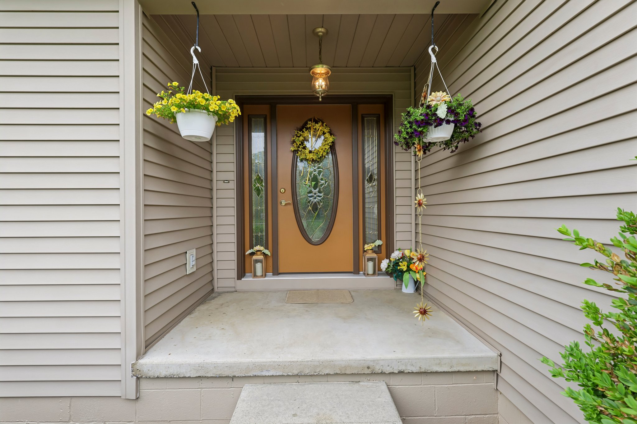 W Beechwood Rd-S2305-008.jpg