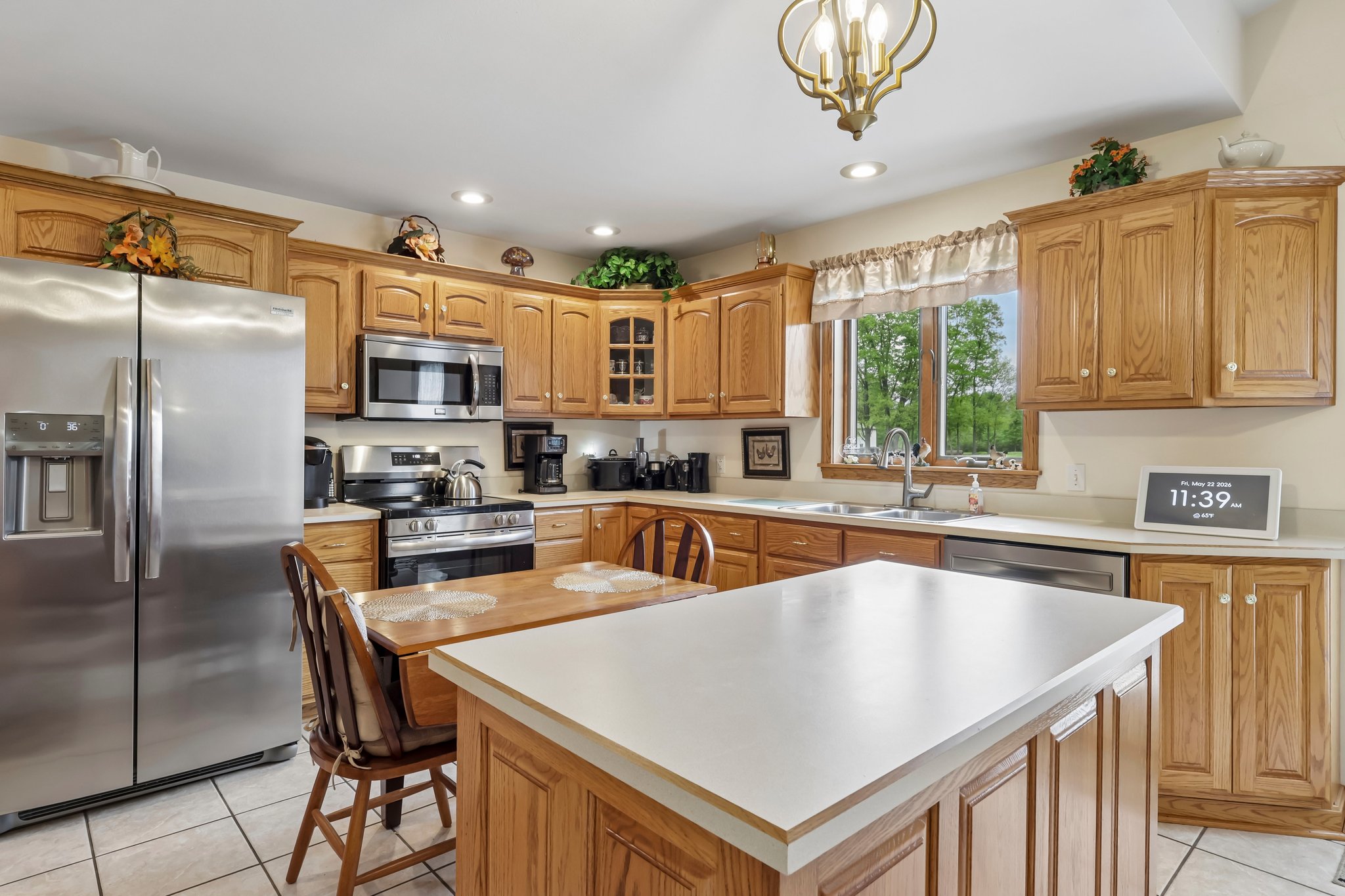 W Beechwood Rd-S2305-026.jpg