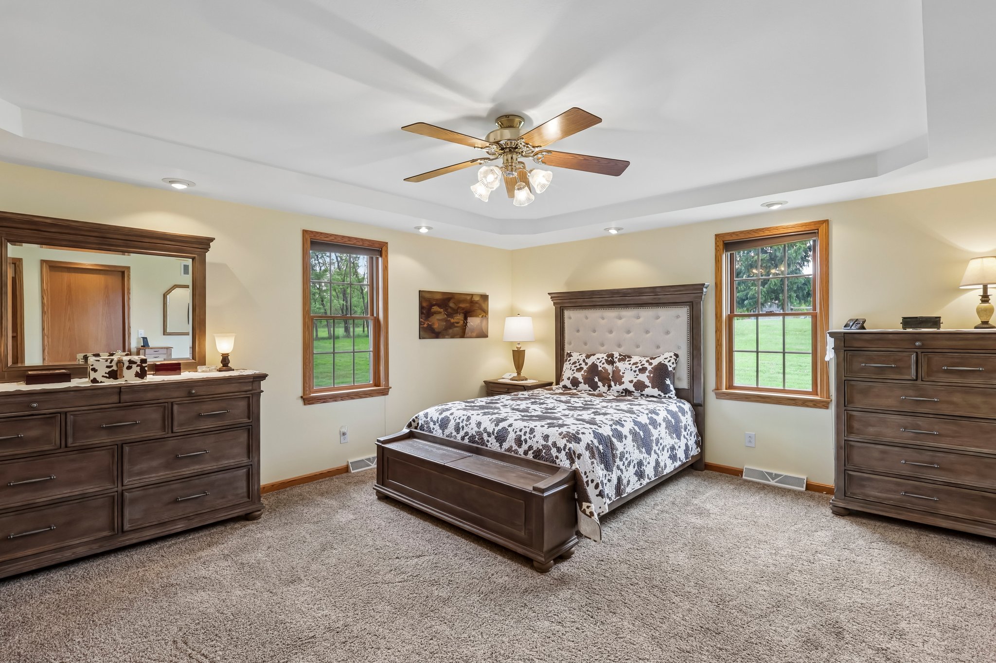 W Beechwood Rd-S2305-032.jpg