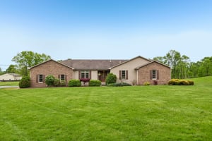 W Beechwood Rd-S2305-006.jpg