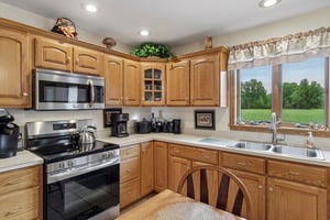 W Beechwood Rd-S2305-030.jpg