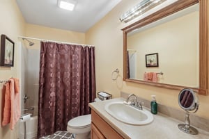 W Beechwood Rd-S2305-044.jpg