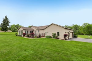 W Beechwood Rd-S2305-063.jpg