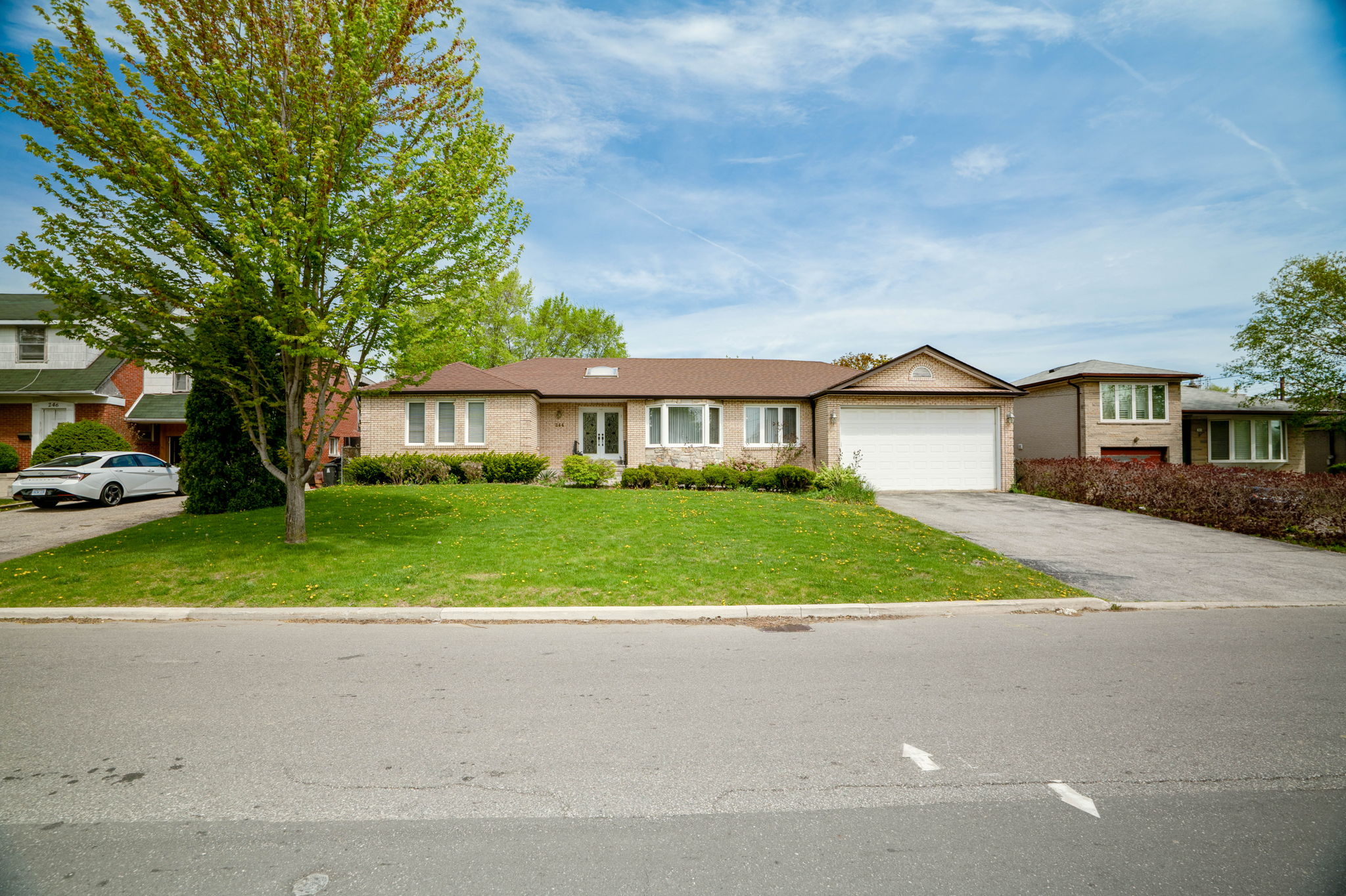 244 Waterloo Ave