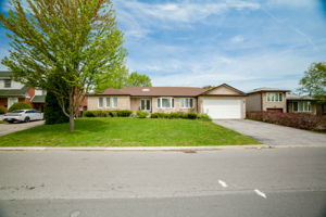 244 Waterloo Ave, Toronto ON