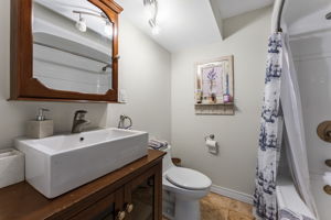  Photo 48