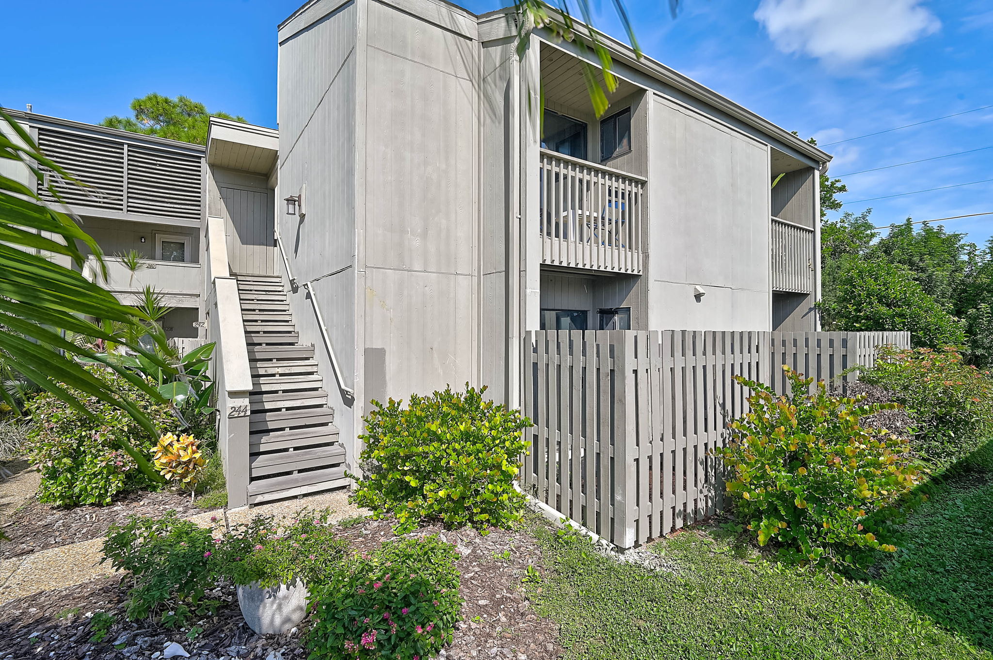 244 Woodland Dr-6