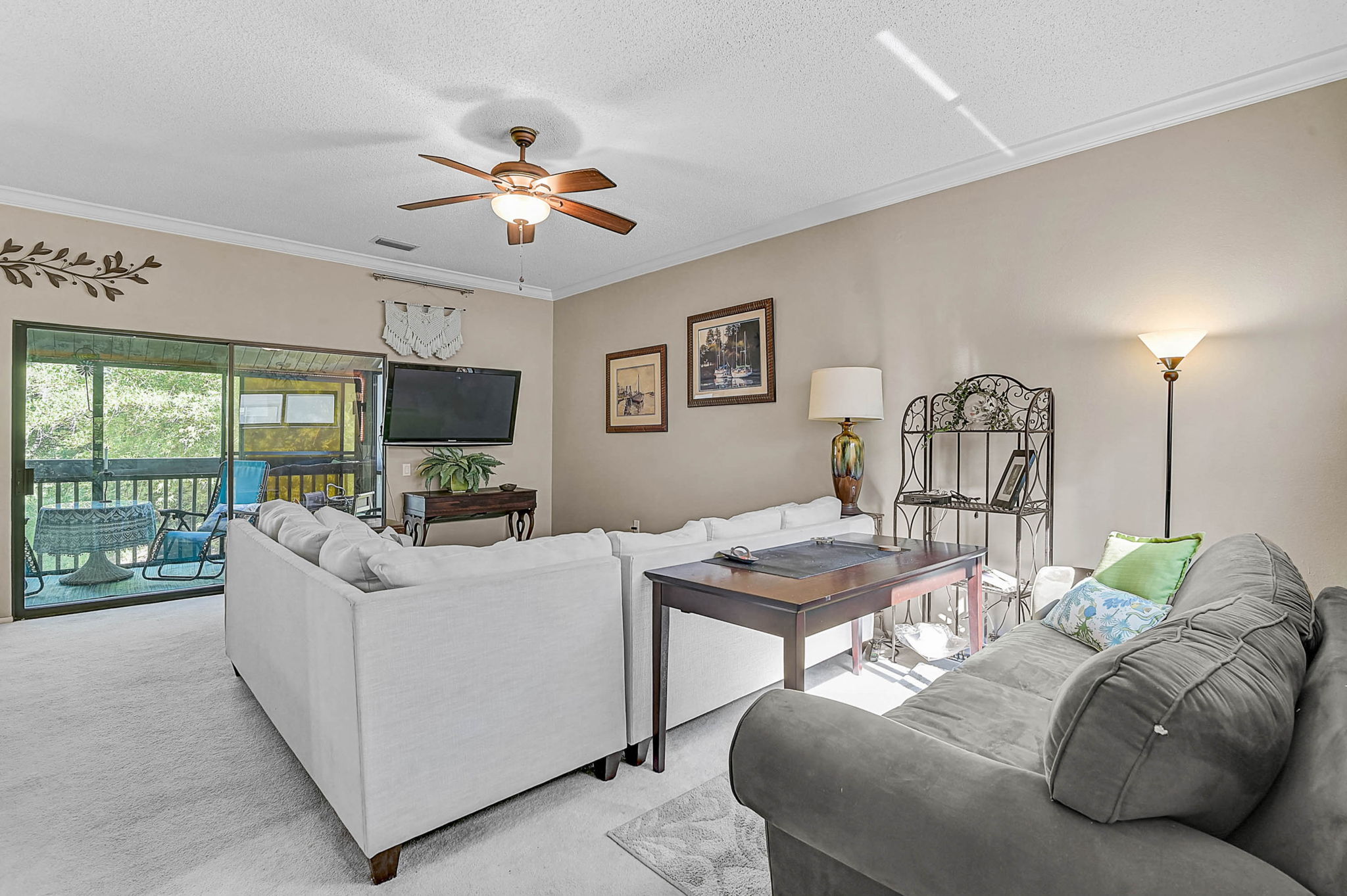 244 Woodland Dr-18