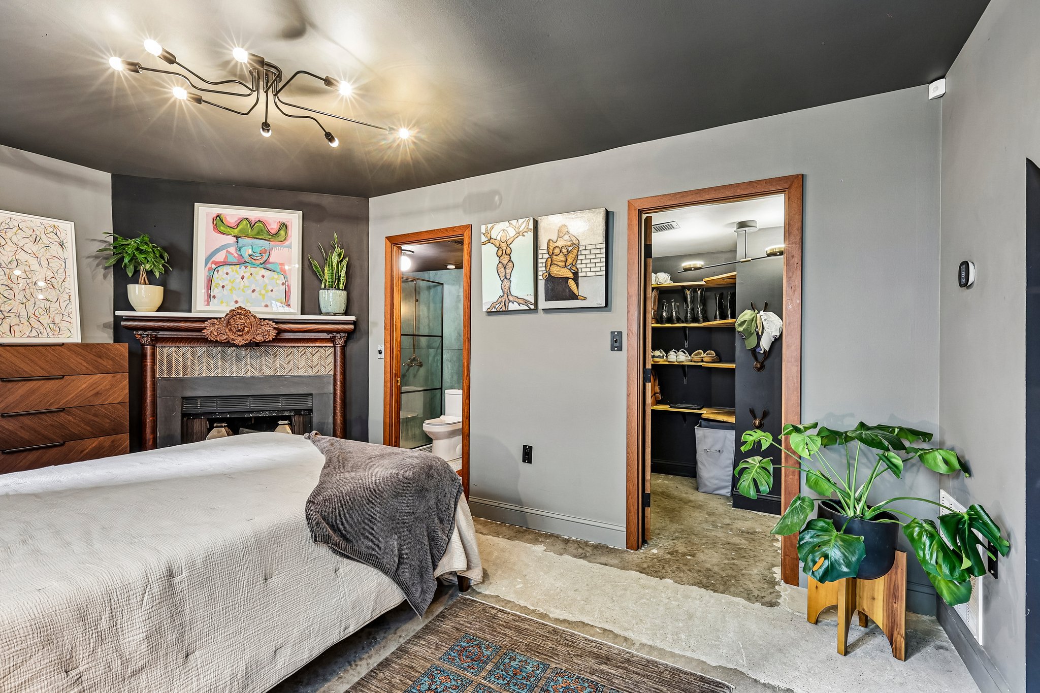 16th St 104-S1510-021.jpg