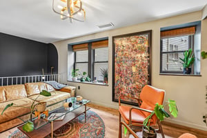 16th St 104-S1510-010.jpg