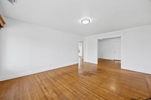  Photo 0