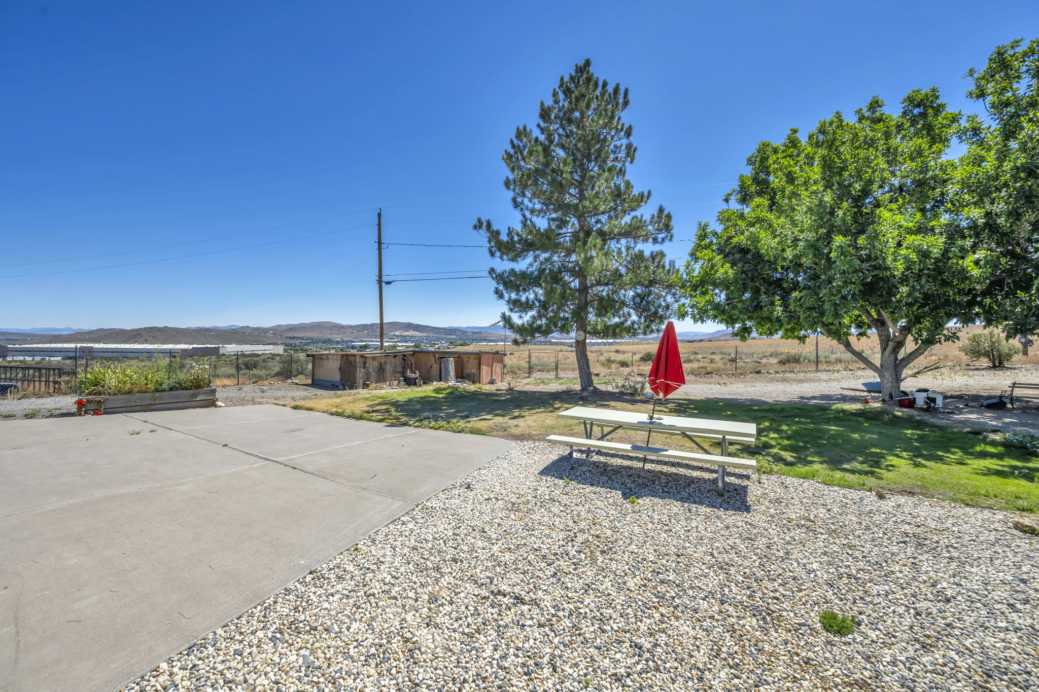 2440 Seneca Dr_56