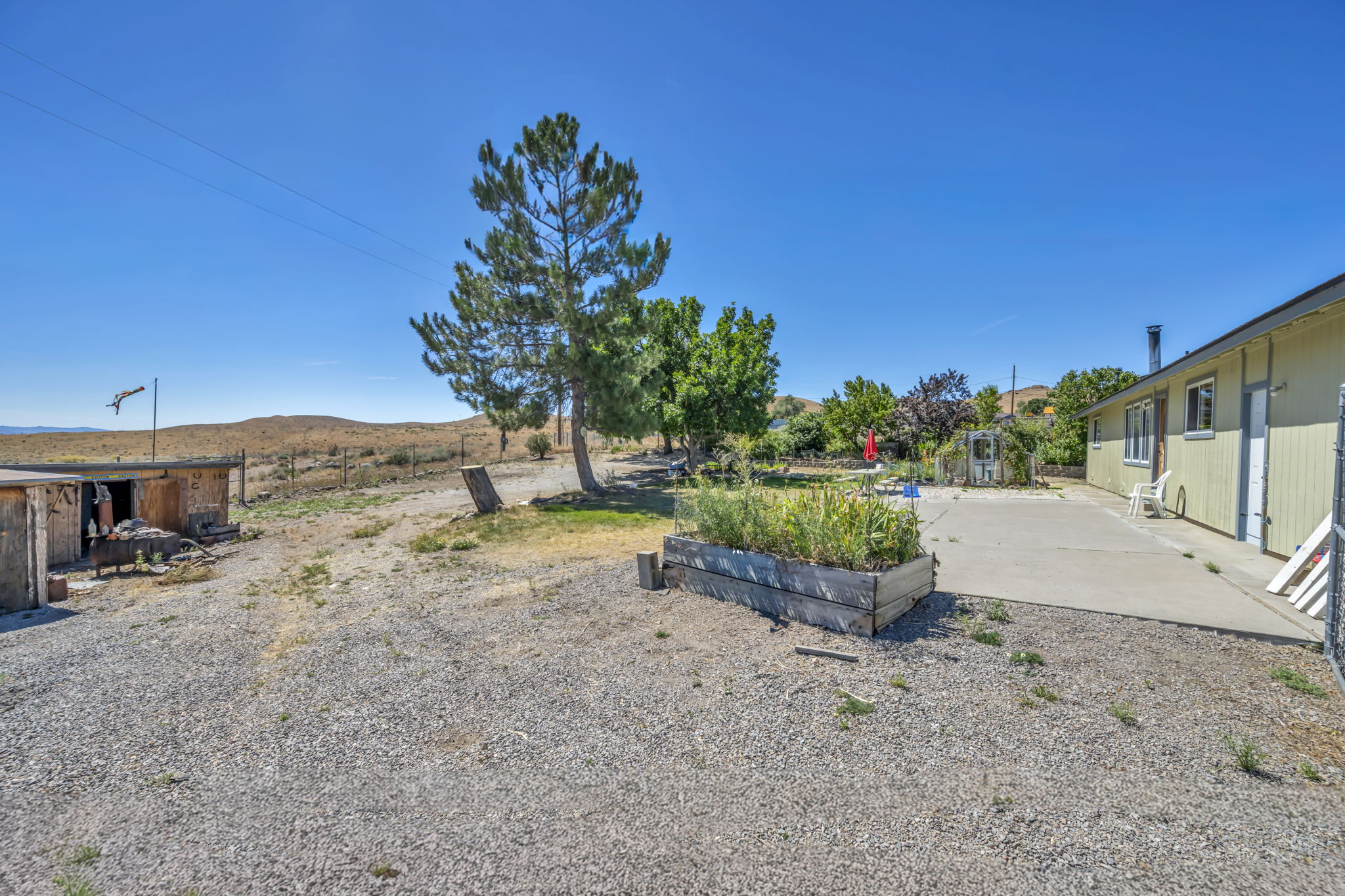 2440 Seneca Dr_55