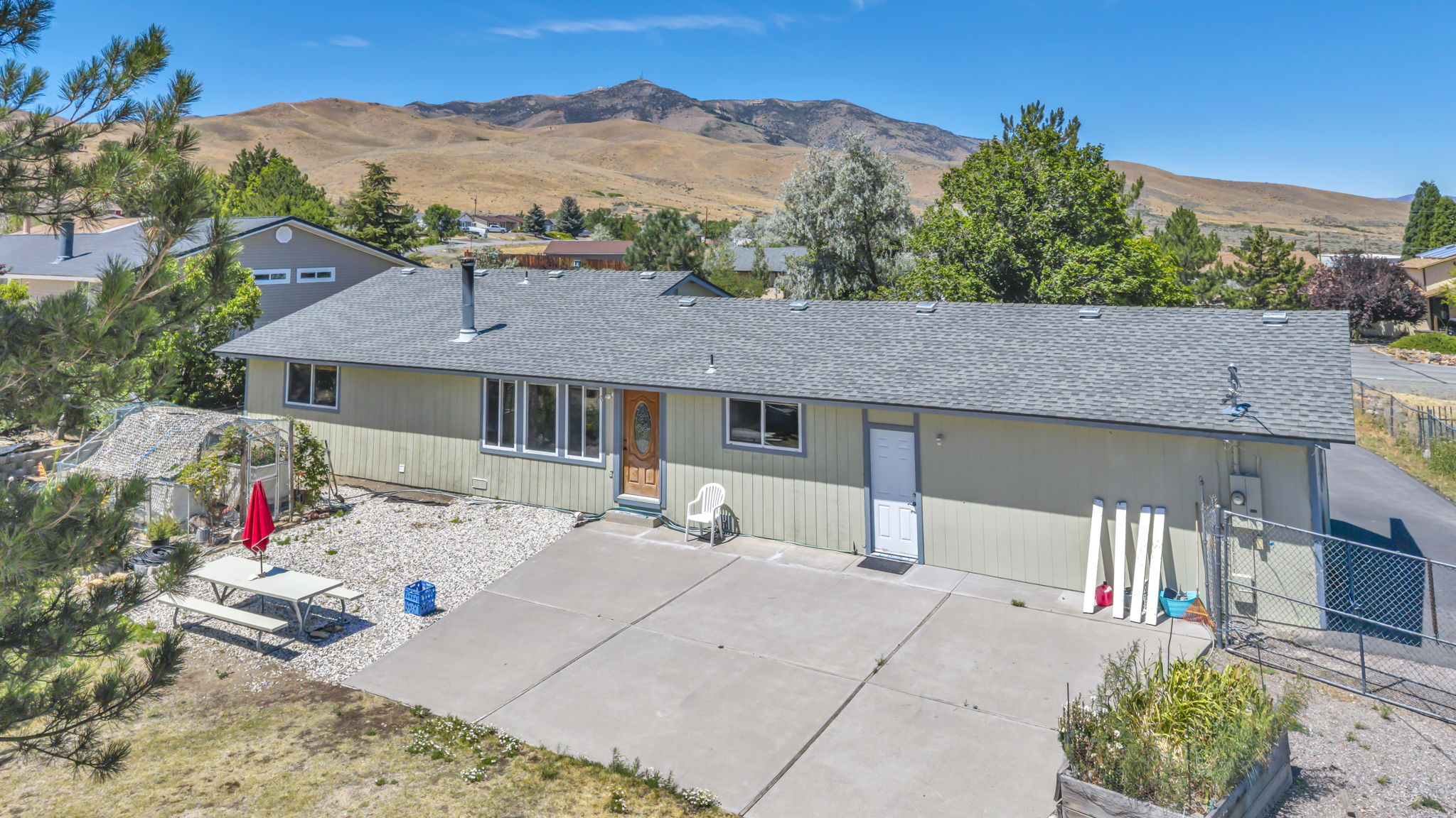 2440 Seneca Dr_5