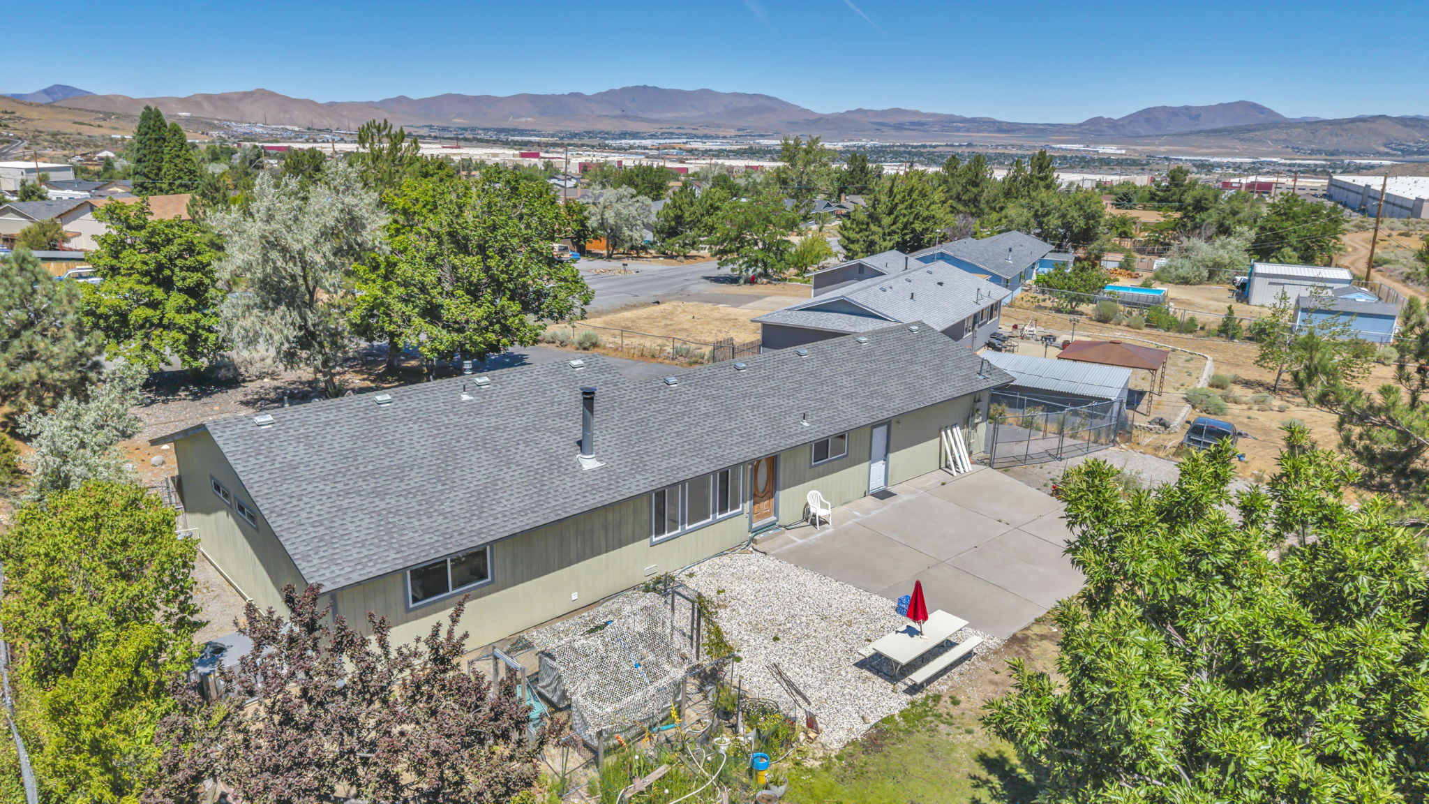 2440 Seneca Dr_4