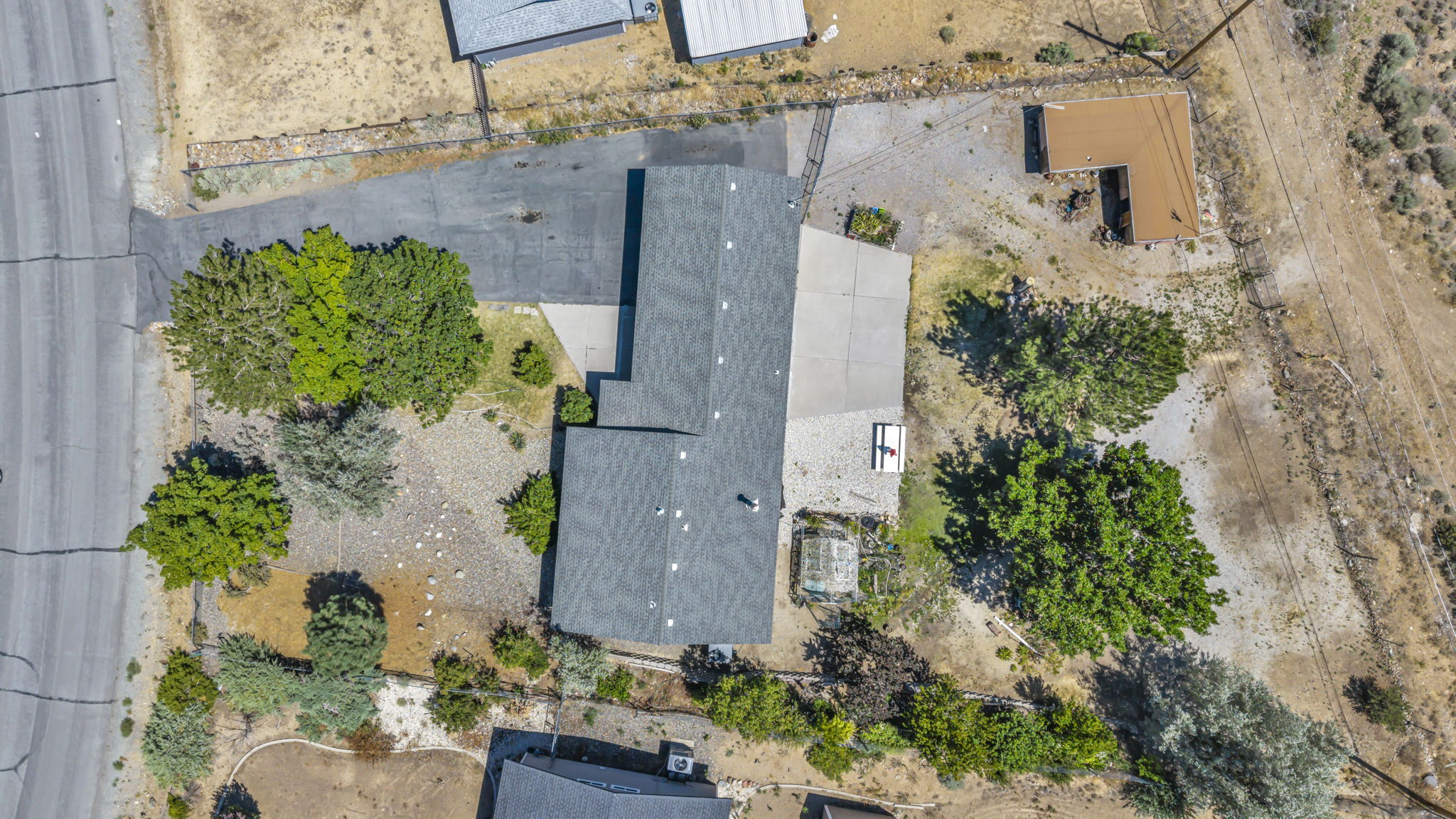2440 Seneca Dr_3