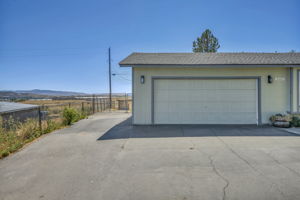 2440 Seneca Dr_65