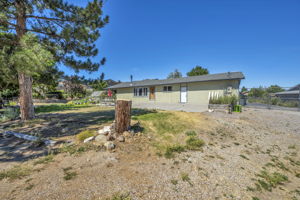2440 Seneca Dr_59