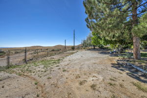 2440 Seneca Dr_60