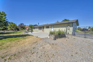 2440 Seneca Dr_49