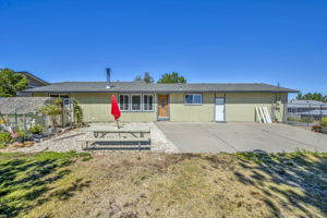 2440 Seneca Dr_48
