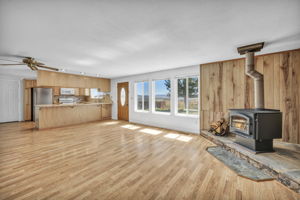 2440 Seneca Dr_18