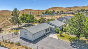 2440 Seneca Dr