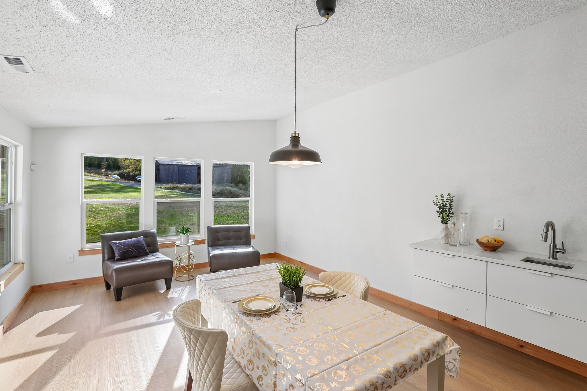 NE Rawson Rd-S1410-012.jpg
