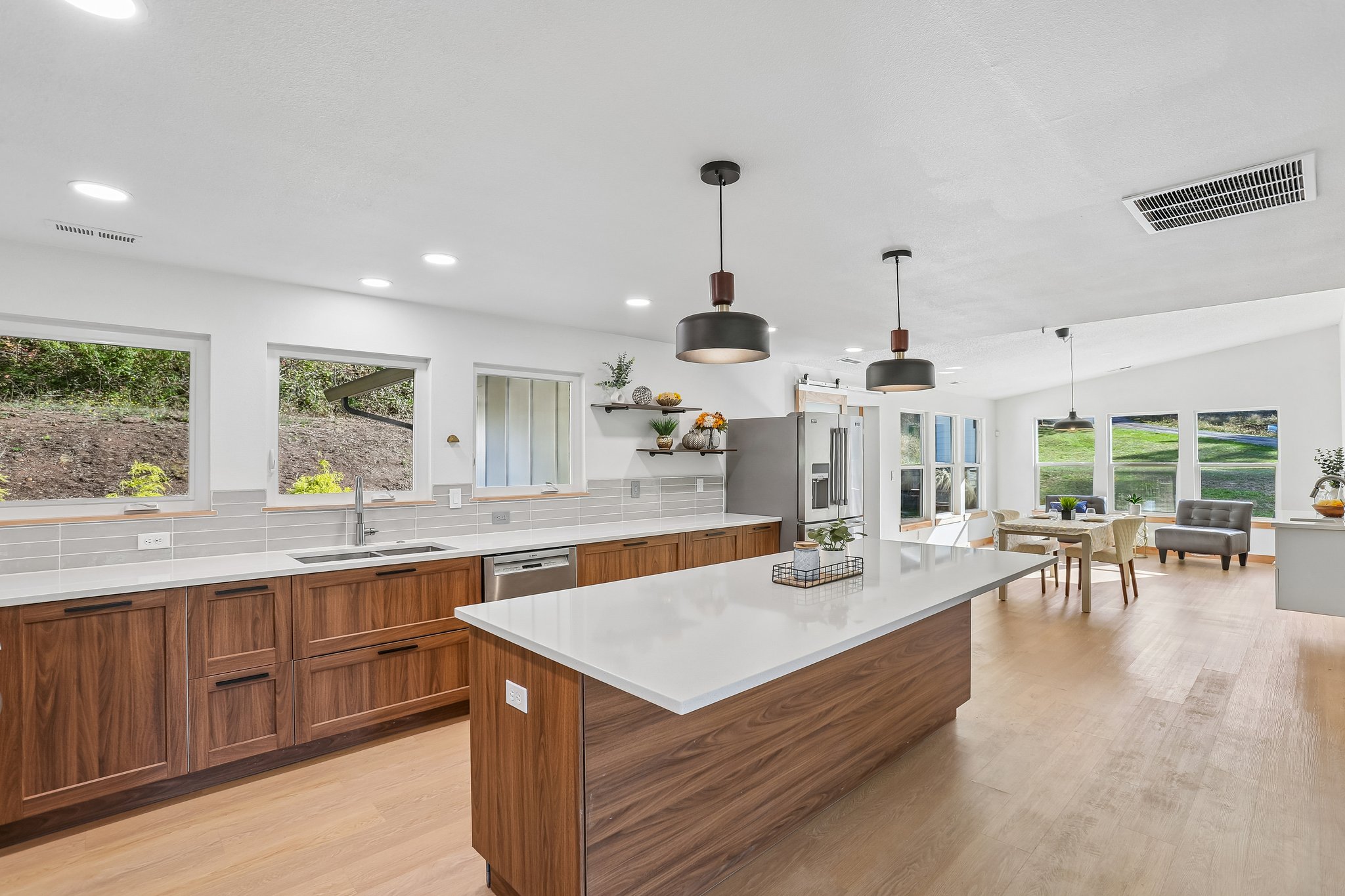 NE Rawson Rd-S1410-020.jpg