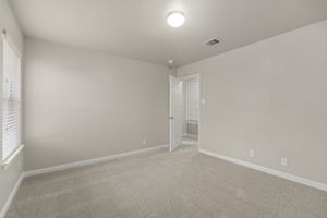  Photo 39