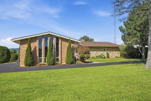 310 Central Park Drive_MLS (1 of 46)
